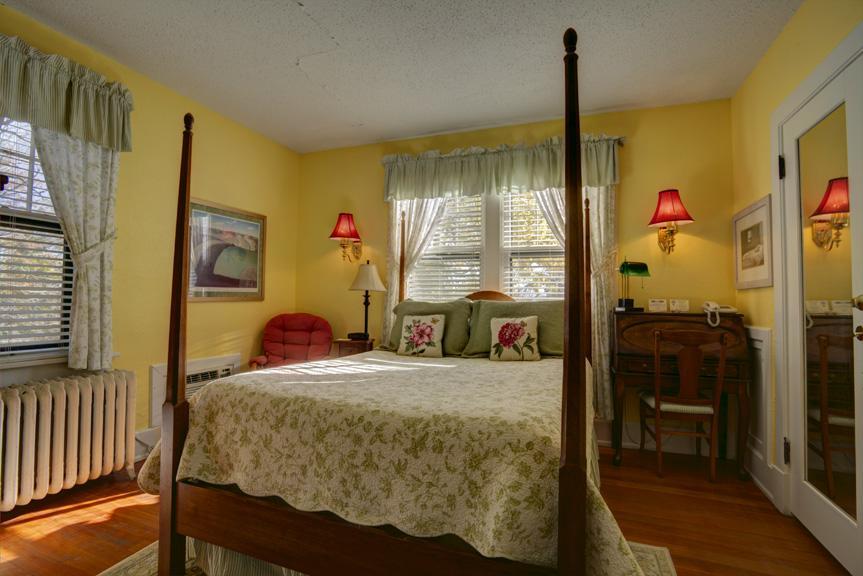 Brown Street Inn Bed And Breakfast Айова-Сити Экстерьер фото